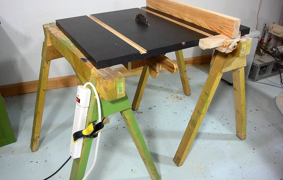 A stand for the homemade table saw