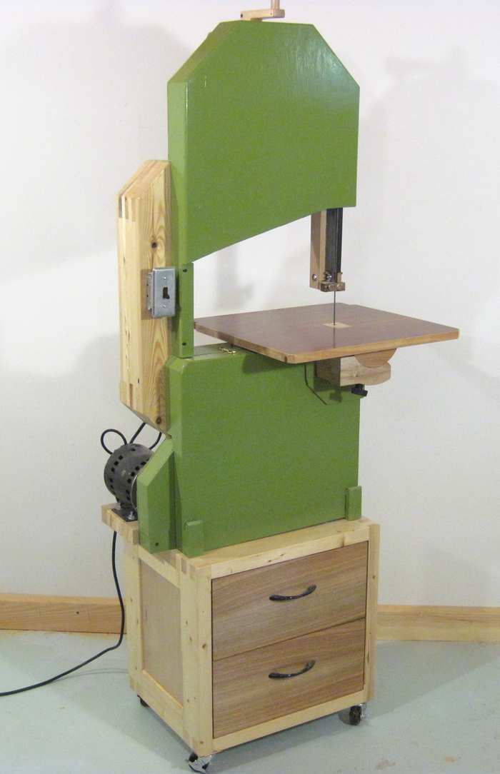 Building a bandsaw stand
