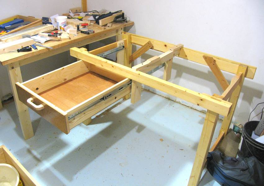 Build Workbench with Drawers Plans