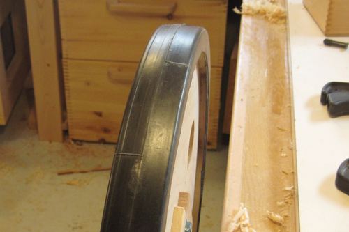 Bandsaw tyre deals