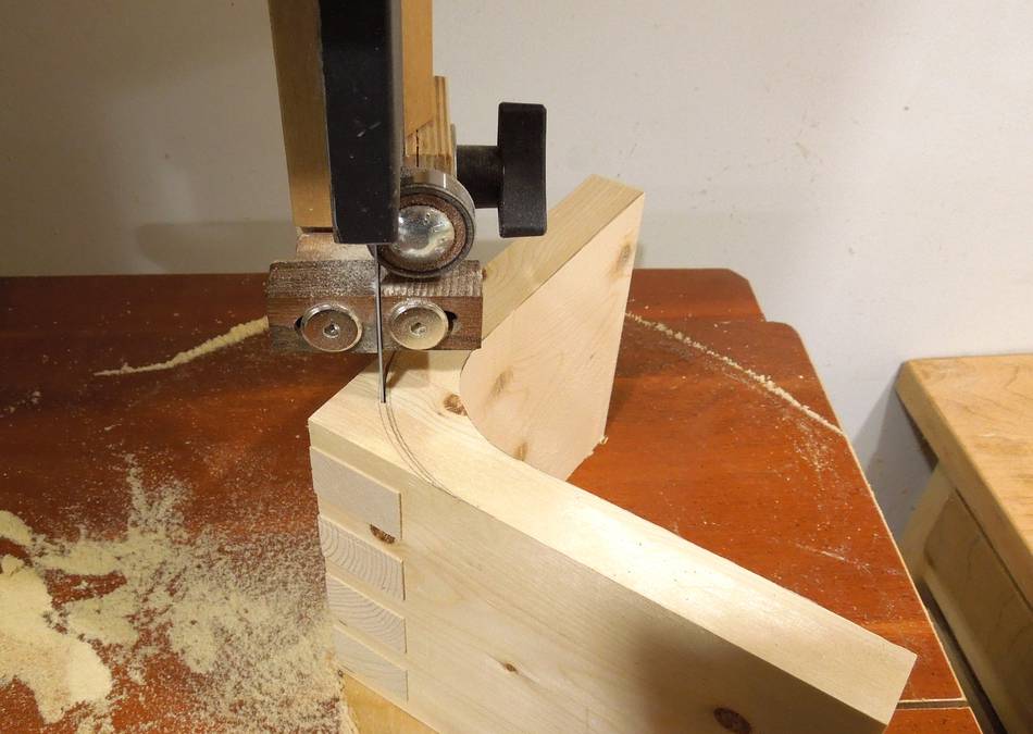 Impossible look   ing dovetail joint