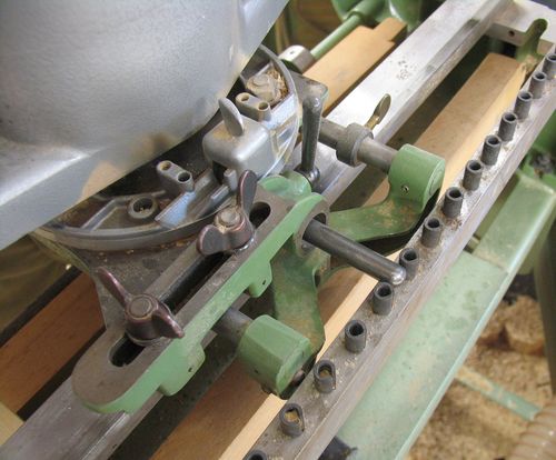 Dovetailing machine