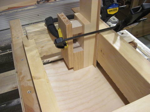 Cutting box joints without a dado blade