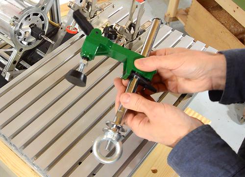 How to use toggle bolts