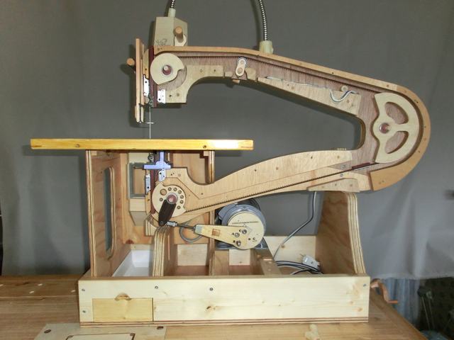 Scrollsaw Workshop: DIY Heavy Duty Motorized Turntable. Video details of  construction included.