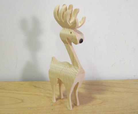 Cutting a 3-D reindeer on the bandsaw