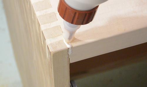 filling gaps in wood joints