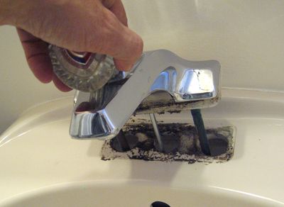 Installing A New Bathroom Faucet