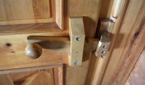 Wooden Door Knobs Latches